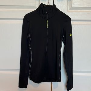 Black Fitted Nike Pullover